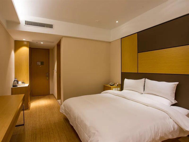 Hotel Ji Hongqiao Jinhui Road 4*